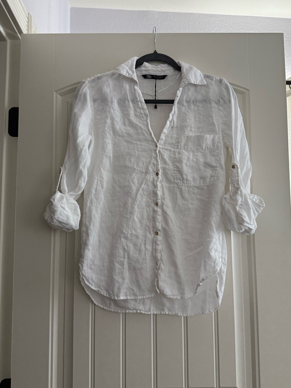 Zara Women’s White Linen Button-Down Shirt